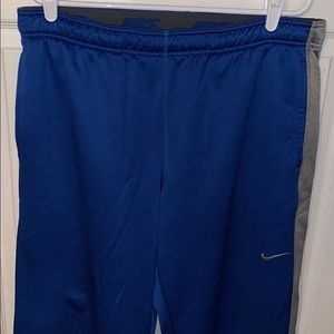 Nike XL therma fit Sweats